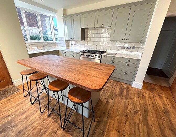 4 Bedroom Semi-Detached House To Rent In Victoria Road, Fulwood, Preston, PR2