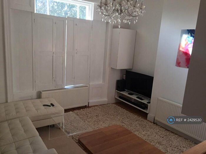 1 Bedroom Flat To Rent In Rye Hill Park, London, SE15