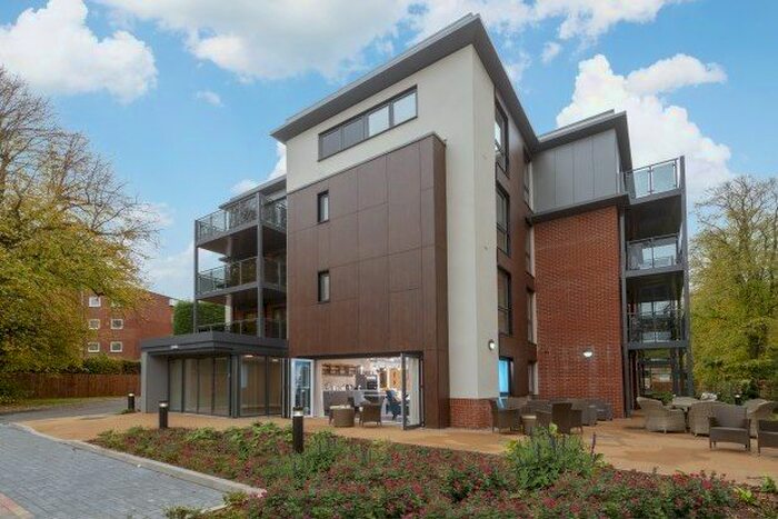 2 Bedroom Flat To Rent In Hampton Lane, Solihull, B91