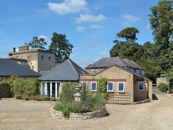 2 Bedroom Detached Bungalow To Rent In Rode, Frome, BA11