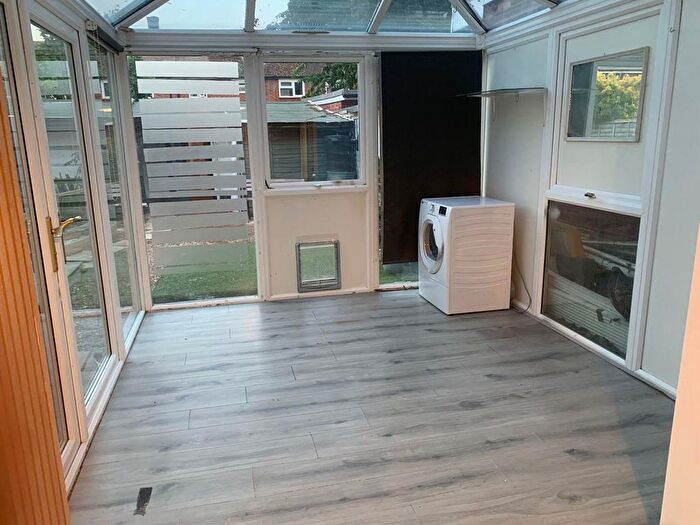 3 Bedroom Semi-Detached House To Rent In Harrow Road, Slough, SL3