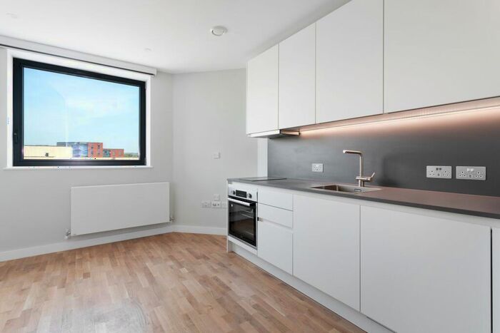 Flat To Rent In Premier House Canning Road, HA3