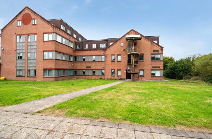 2 Bedroom Flat To Rent In Providence House, Bartley Way, Hook, RG27