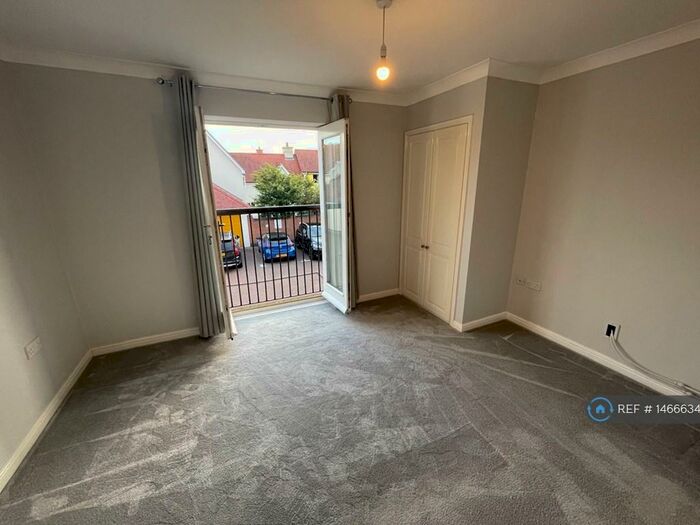 2 Bedroom Flat To Rent In Brendon Court, Tiptree, Colchester, CO5