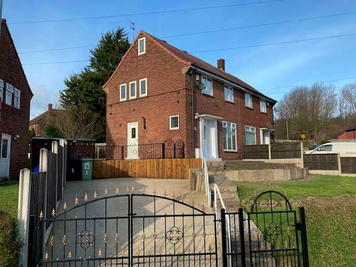 2 Bedroom Semi-Detached House To Rent In Barncroft Gardens, Leeds, LS14