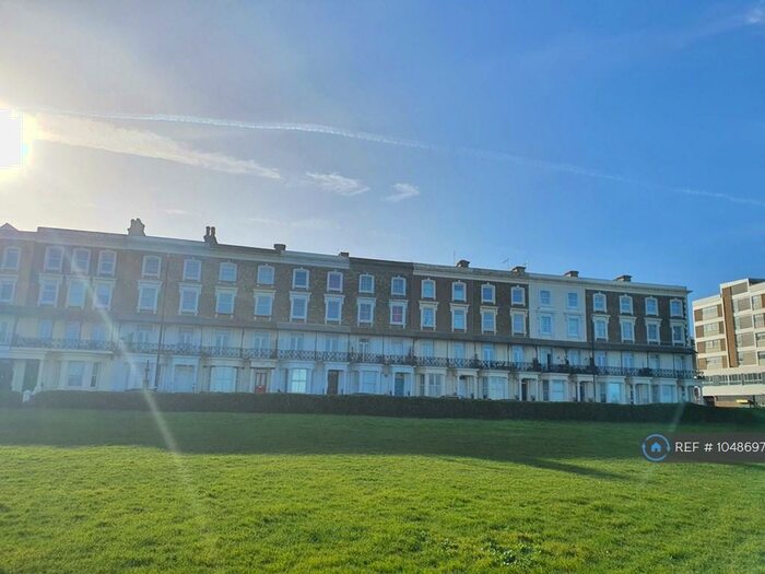 2 Bedroom Flat To Rent In Ethelbert Crescent, Margate, CT9