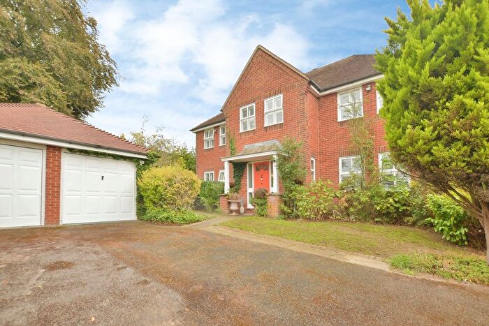 5 Bedroom Property For Sale In Fountains Close, Willesborough, Ashford, Kent, TN24
