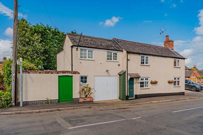 4 Bedroom Cottage For Sale In Main Street, Bruntingthorpe, LE17