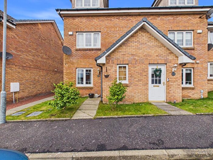 3 Bedroom Town House To Rent In Meiklelaught Place, Saltcoats, Ayrshire, KA21