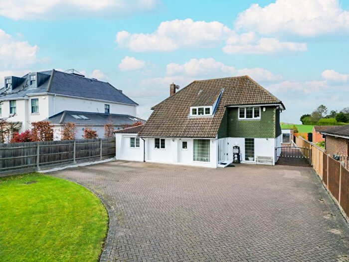 4 Bedroom Detached House For Sale In Watling Street, Higham, Rochester, Kent, ME2