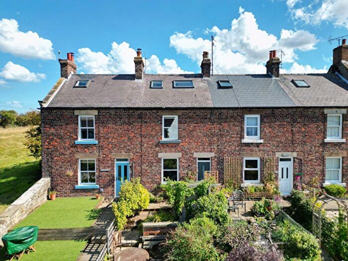 3 Bedroom Cottage For Sale In Hillcrest, Richardson’S Row, Newholm, YO21