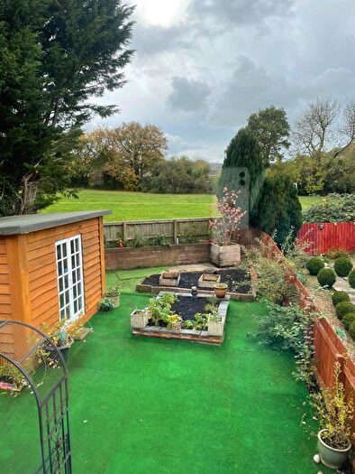 Semi-Detached House To Rent In Whitebridges, Honiton, Devon, EX14