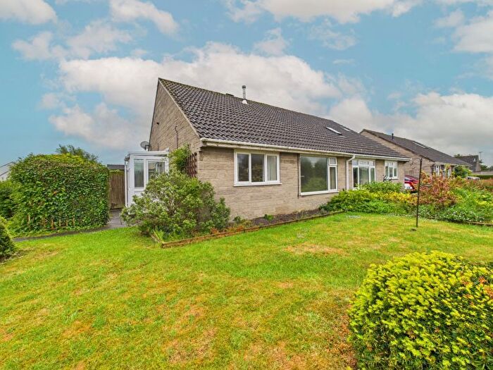 2 Bedroom Bungalow For Sale In Sevenacres, Somerton, TA11
