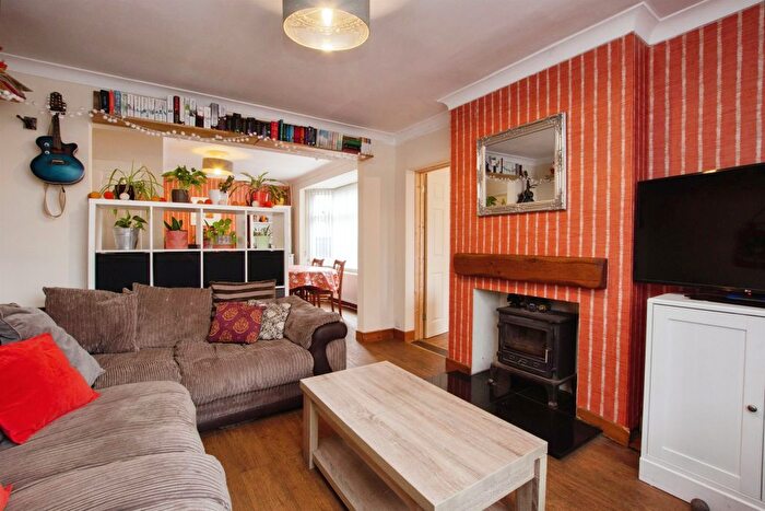 3 Bedroom Detached House For Sale In Ingram Road, Bulwell, Nottingham, NG6