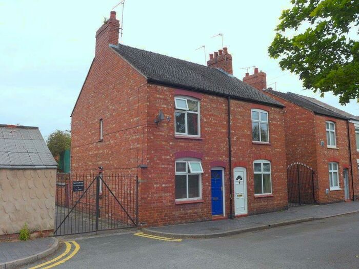 2 Bedroom Semi-Detached House To Rent In Newton Street, Crewe, CW1