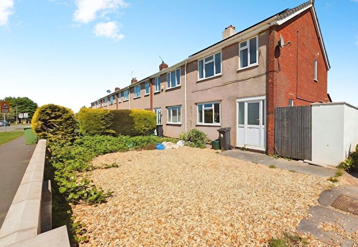 3 Bedroom End Terrace House For Sale In Cranleigh Court Road, Yate, Bristol, BS37