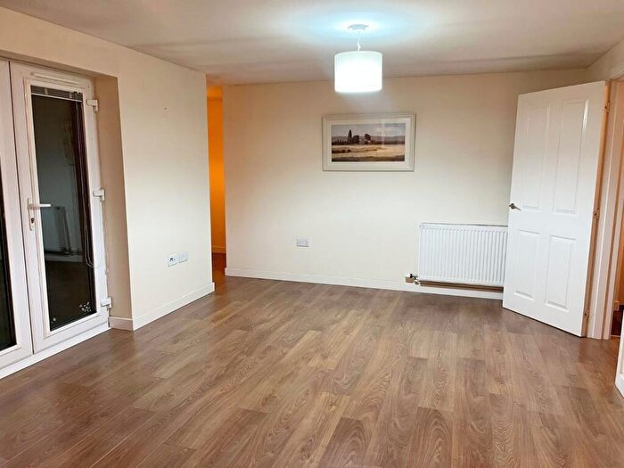 2 Bedroom Flat To Rent In College Green Walk, Mickleover, Derby, Derbyshire, DE3