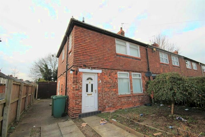 3 Bedroom Semi-Detached House To Rent In Etty Avenue, York, YO10