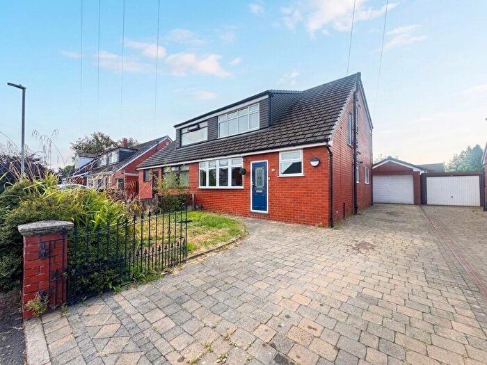 3 Bedroom Semi-Detached House To Rent In Harbourne Close, Worsley, M28