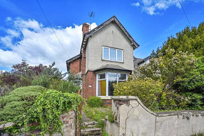 3 Bedroom Semi-Detached House For Sale In Weston Road, Stafford, Staffordshire, ST16