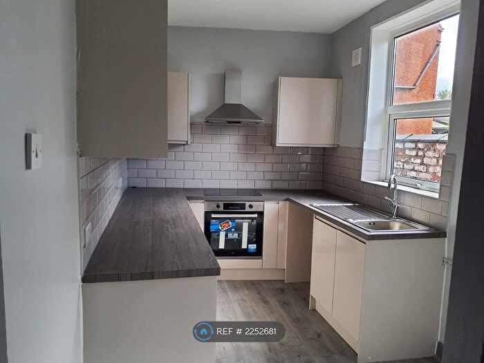 3 Bedroom End Of Terrace House To Rent In Wellfield Street, Warrington, WA5