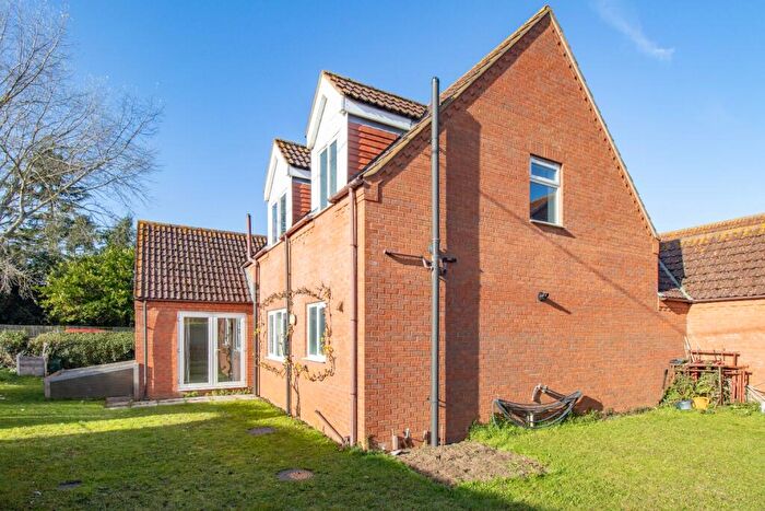 4 Bedroom Chalet For Sale In Station Road, Dersingham, King's Lynn, Norfolk, PE31