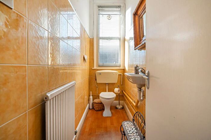 3 Bedroom Terraced House For Sale In Ashmead Road, St Johns, SE8