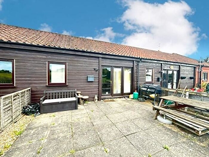 3 Bedroom Barn Conversion To Rent In Oxwick, Fakenham, NR21