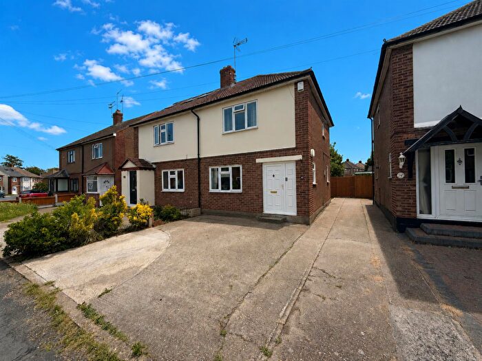 3 Bedroom Semi-Detached House To Rent In Prospect Avenue, Stanford-Le-Hope, SS17