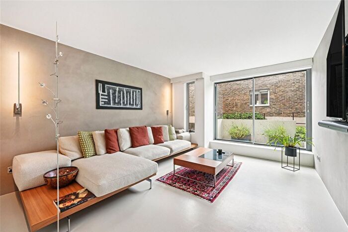 4 Bedroom Terraced House To Rent In Shaftesbury Mews, London, W8