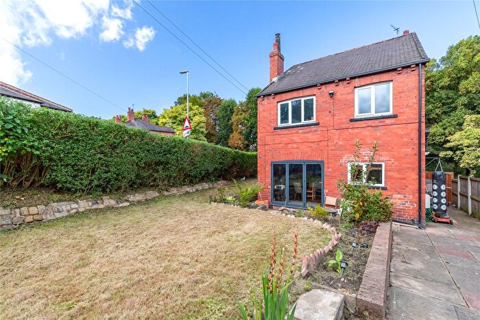 3 Bedroom Detached House For Sale In Grove Lane, Leeds, West Yorkshire, LS6