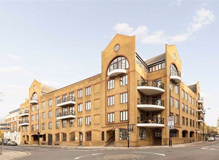 2 Bedroom Flat To Rent In Knighten Street, Wapping, E1W