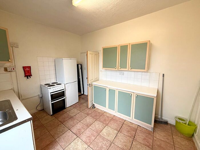 2 Bedroom Flat To Rent In Victoria Road, Nottingham, NG4