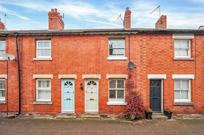 2 Bedroom Terraced House For Sale In Dean's Street, Oakham, Rutland, LE15