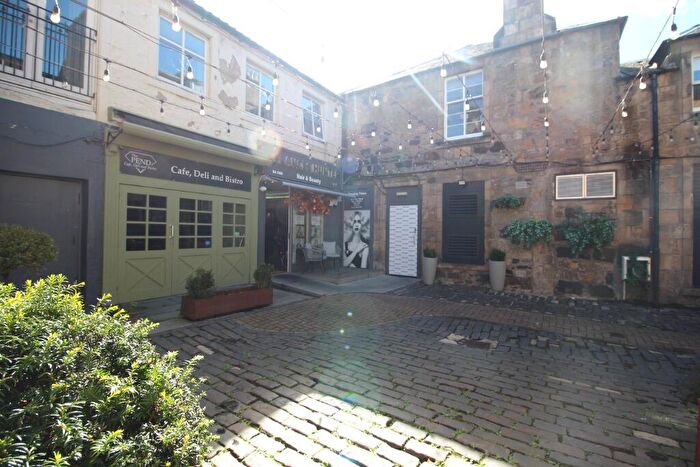 2 Bedroom Flat To Rent In Port Street, Stirling Town, Stirling, FK8