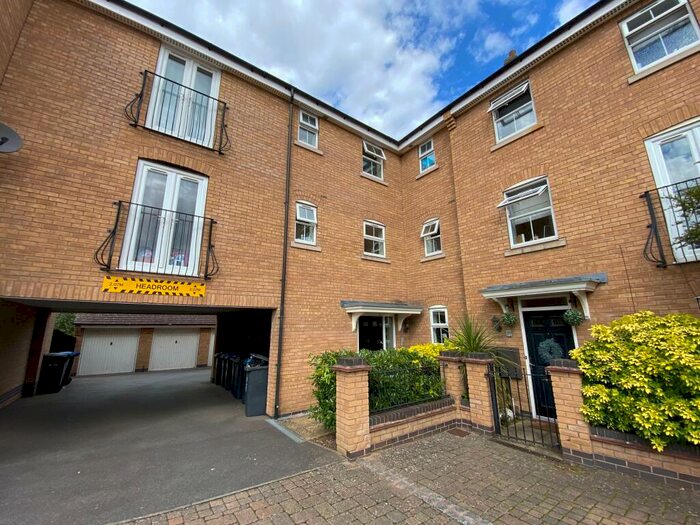 2 Bedroom Flat To Rent In Longstork Road, Coton Meadows, Rugby, CV23