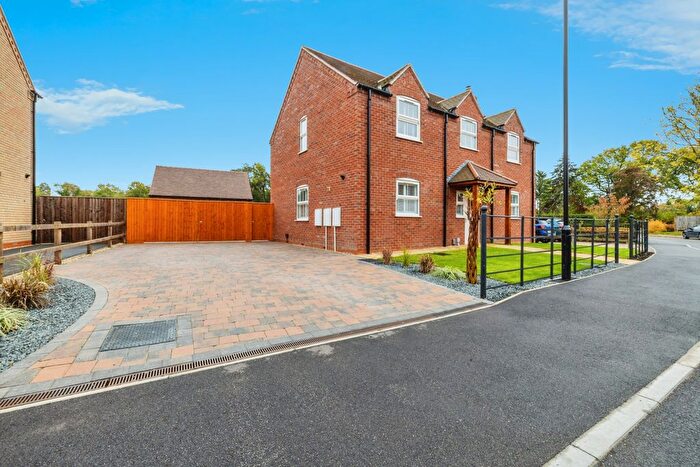 3 Bedroom Detached House For Sale In Main Drive, Sudbrooke, LN2