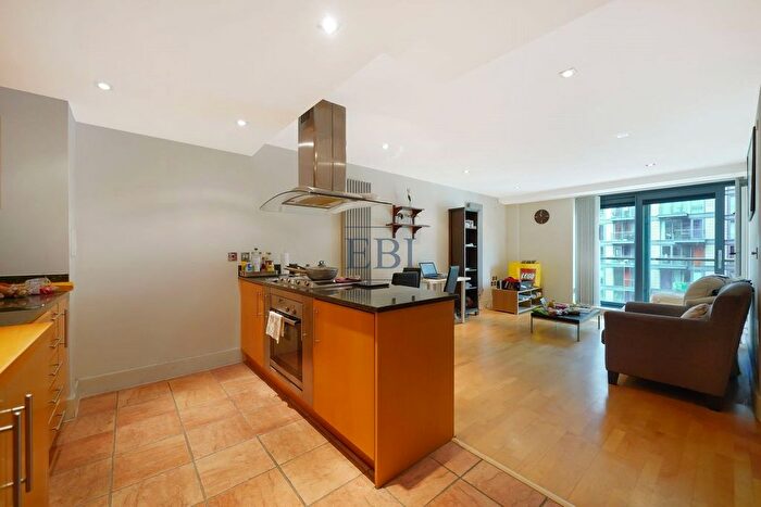 2 Bedroom Flat To Rent In Millharbour, Canary Wharf, London, E14