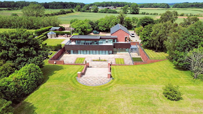 4 Bedroom Detached House For Sale In Coltsworth Lane, Barlborough, Chesterfield, S43