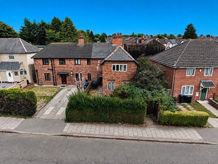3 Bedroom Semi-detached House For Sale In Morris Road, Ward End, Birmingham, B8