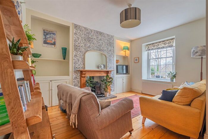 3 Bedroom Terraced House For Sale In Vandyck Avenue, Keynsham, Bristol, BS31