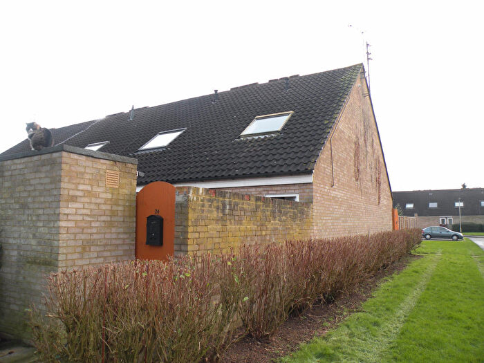 2 Bedroom House For Sale In Crop Common, Hatfield, AL10
