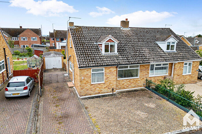 3 Bedroom Semi Detached House For Sale In Birchfield Road, Bishops Cleeve, Cheltenham, Gloucestershire, GL52