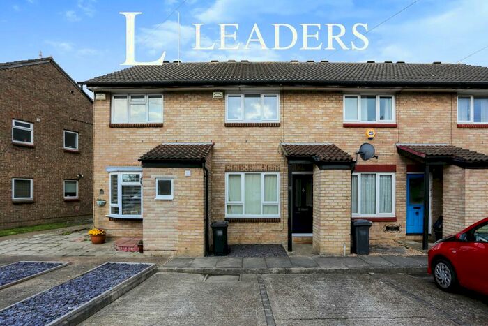 2 Bedroom Property To Rent In Shirley Crescent, Beckenham, BR3