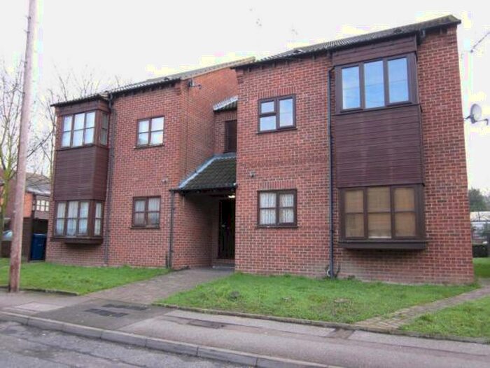 Property To Rent In Runnymede Court, Runnymede Road, Stanford Le Hope, SS17