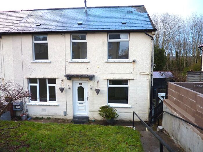 3 Bedroom Semi-detached House To Rent In Hill View, Penllwyn, Pontllanfraith, Blackwood, NP12