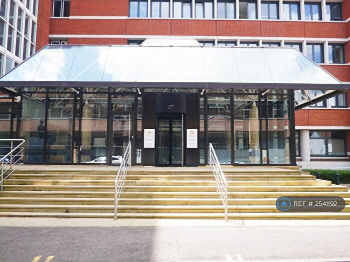 2 Bedroom Flat To Rent In Surrey Street, Norwich, NR1