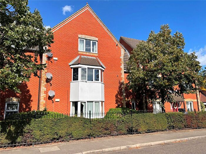 2 Bedroom Apartment For Sale In Bluebell Close, Rush Green, Romford, RM7