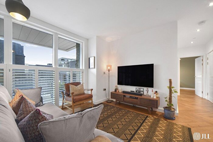 3 Bedroom Flat For Sale In Triathlon Point, Madison Way, London, E20