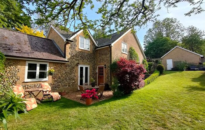 3 Bedroom Semi-Detached House For Sale In School Court, Westmill, Buntingford, SG9